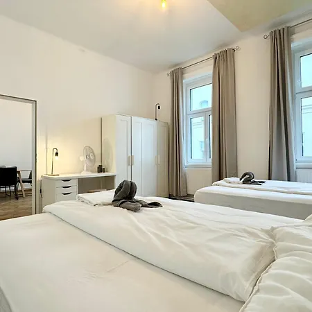 Luxury Apartment At Famous Vienna Kutschkermarkt Exterior photo