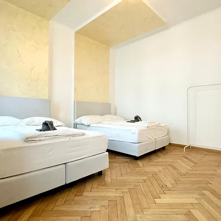 Luxury Apartment At Famous Vienna Kutschkermarkt Exterior photo